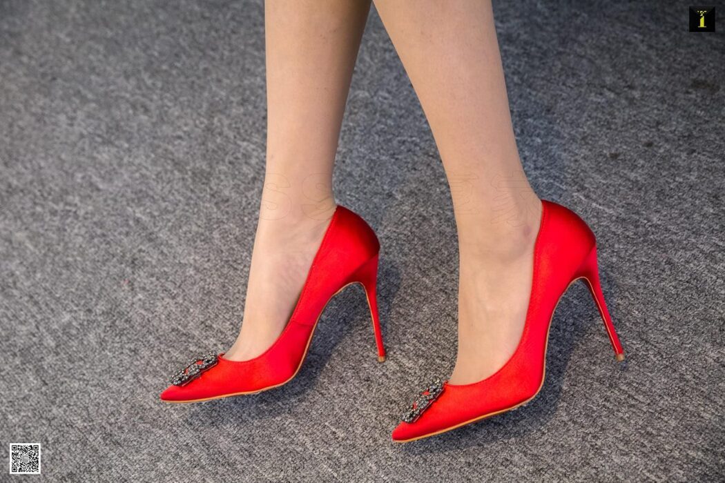 IESS异思趣向 No.708 Yu Xi