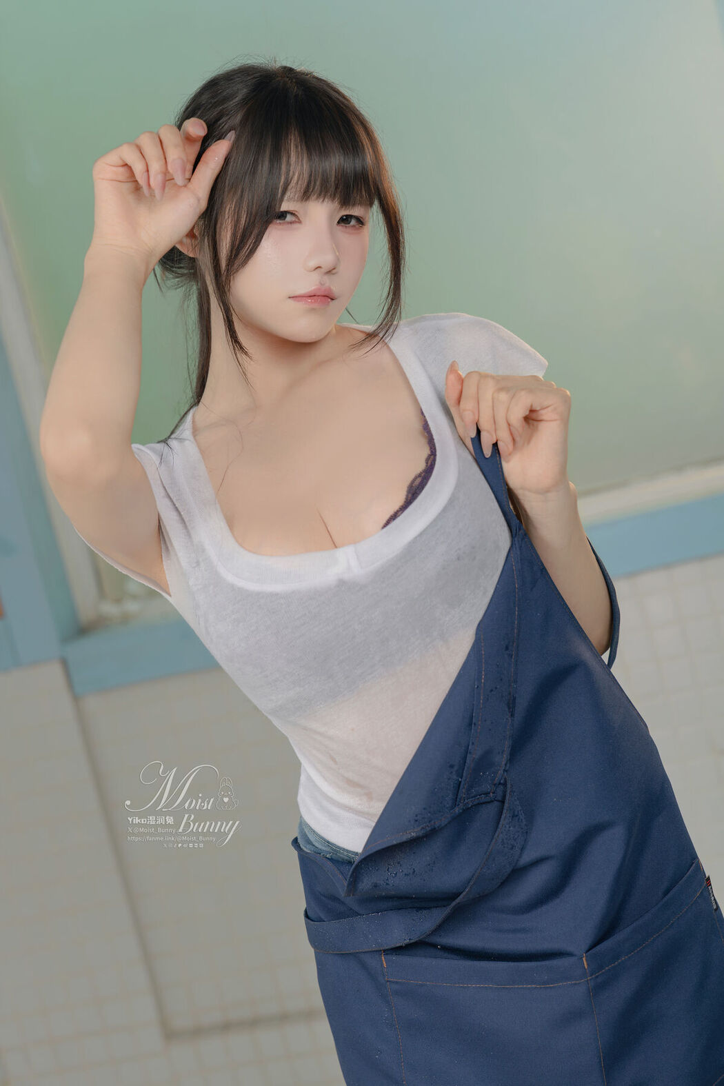 Coser@黏黏团子兔 &#8211; 09月作品『钱汤の女将』每夜 Part01 (55P &#8211; 2V)