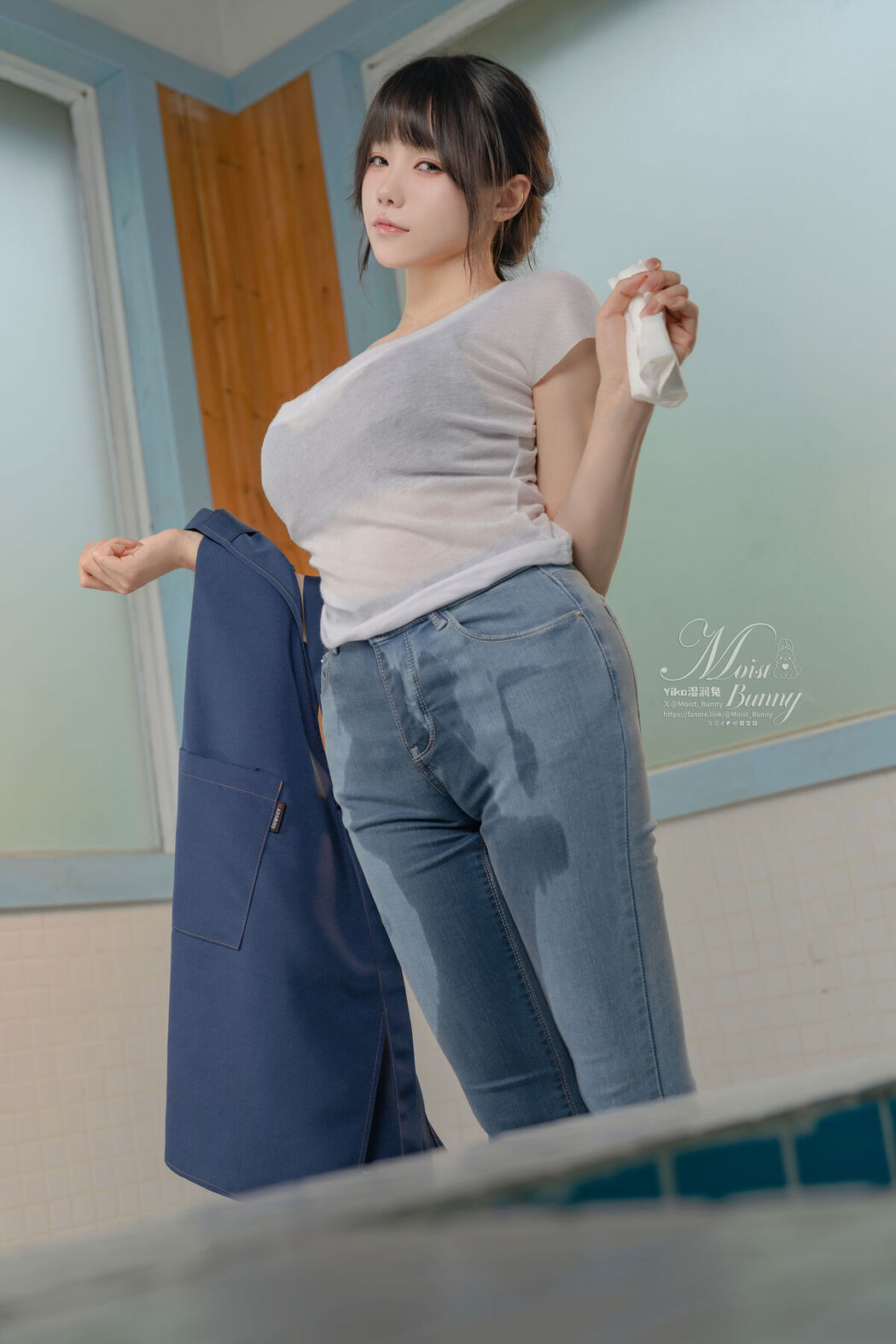 Coser@黏黏团子兔 &#8211; 09月作品『钱汤の女将』每夜 Part01 (55P &#8211; 2V)
