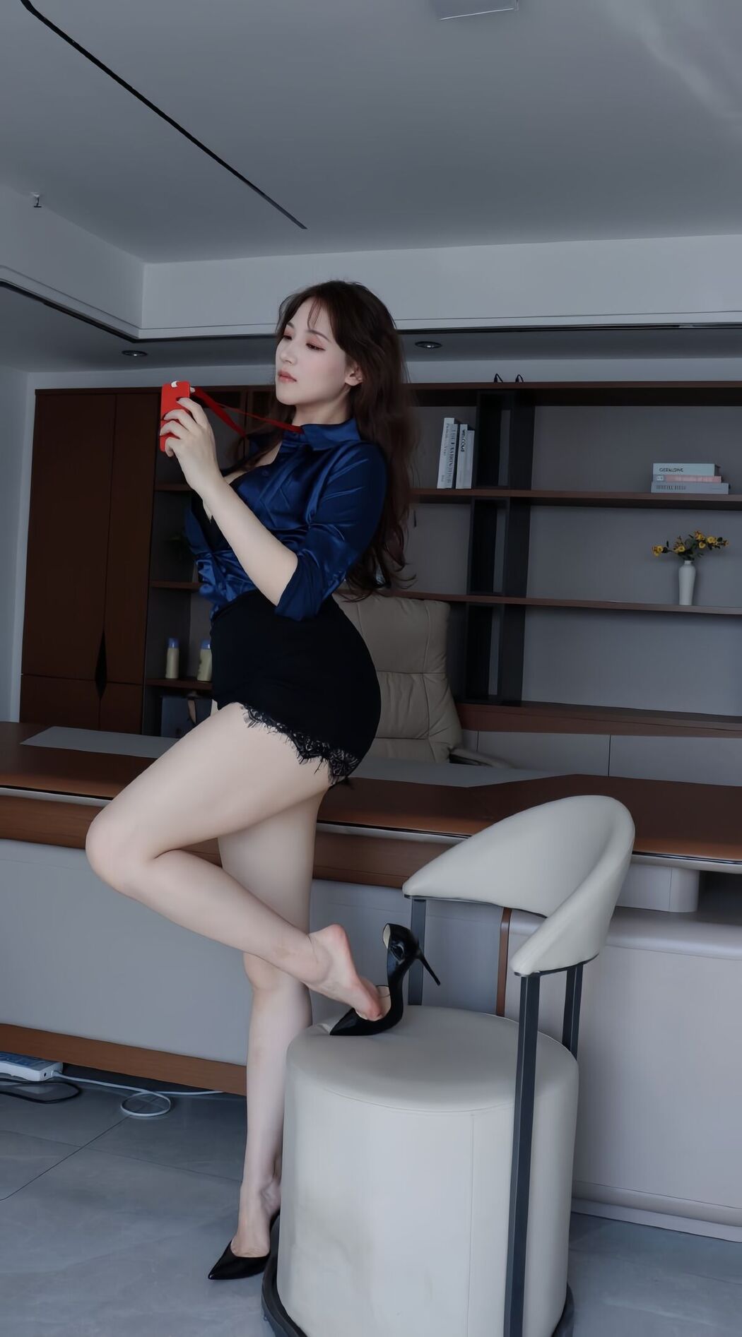 Ke Ke Xi YYY 可可西yyy &#8211; 女上司写真 (48P &#8211; 1V)