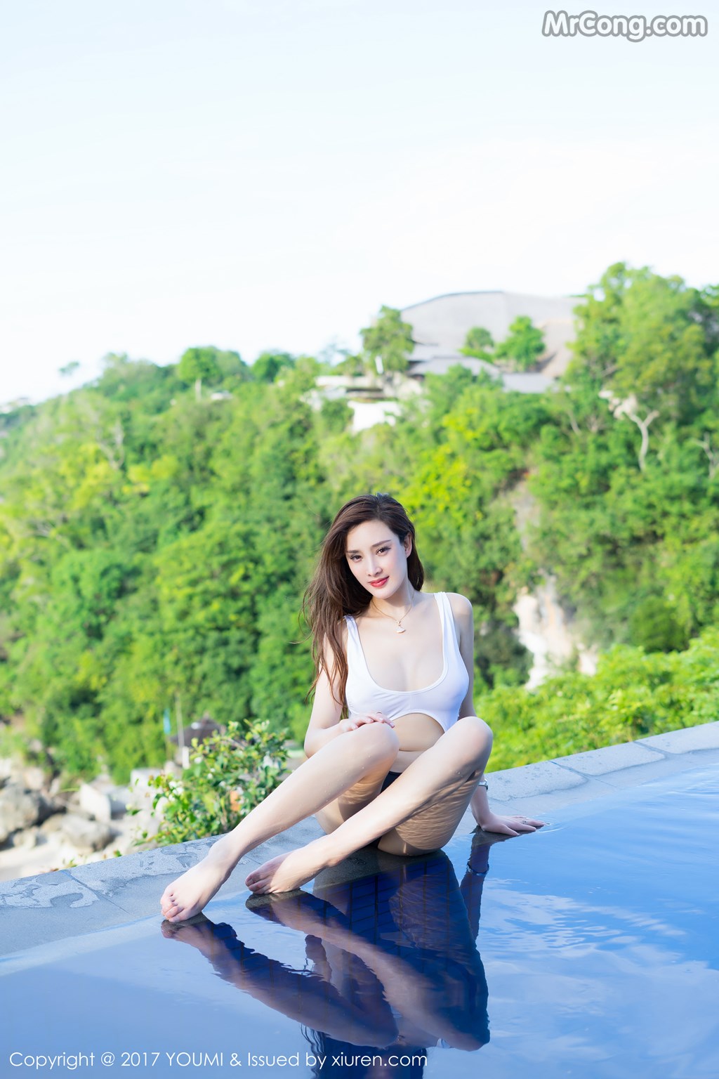 YouMi Vol.048: 土肥圆矮挫穷 (53 images)