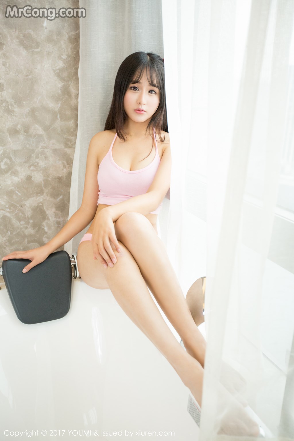 YouMi Vol.009: Sukiii (思淇) (53 images)
