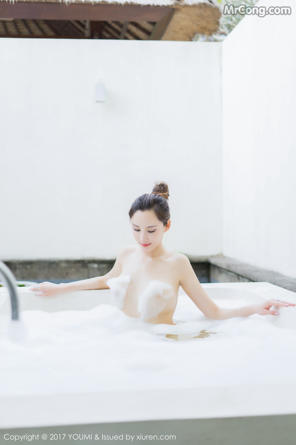 YouMi Vol.049: 土肥圆矮挫穷 (49 images)