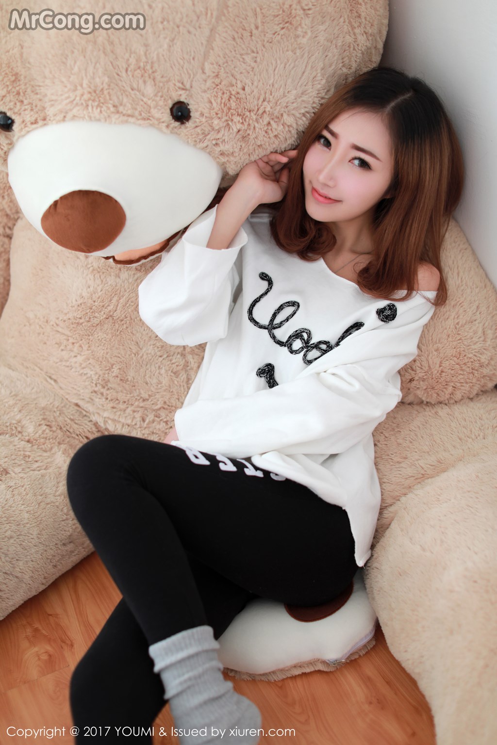 YouMi Vol.005: Yumi (尤美) (47 images)