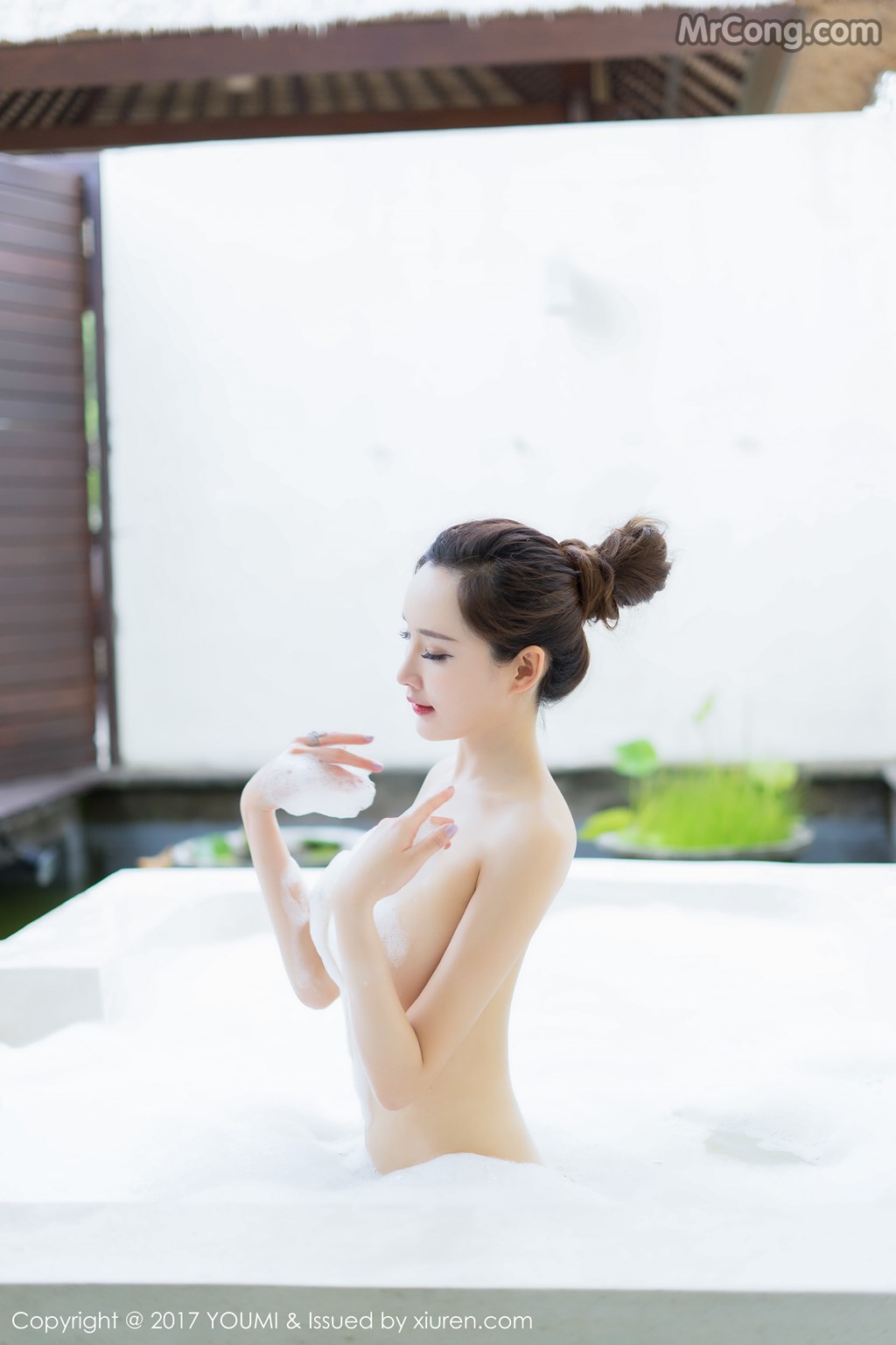 YouMi Vol.049: 土肥圆矮挫穷 (49 images)