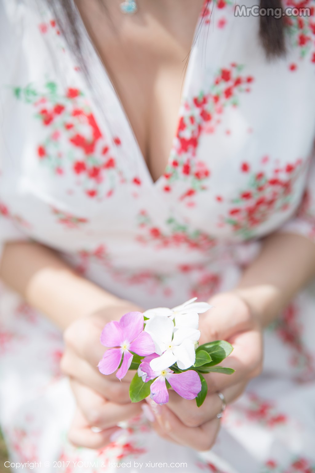 YouMi Vol.030: Yumi (尤美) (51 images)
