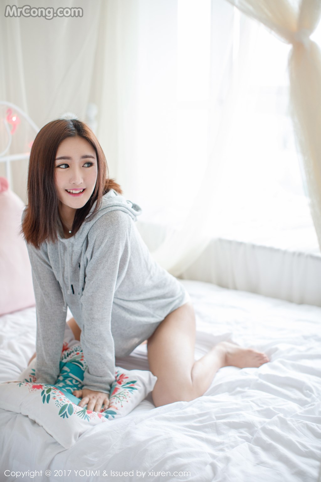 YouMi Vol.026: LIN (周琰琳) (50 images)