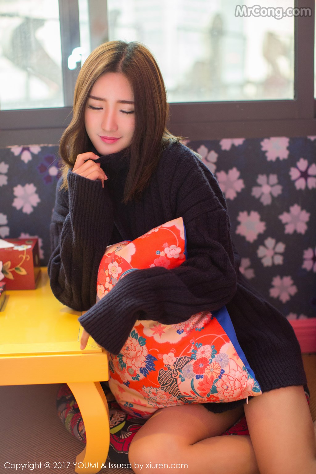 YouMi Vol.033: LIN (周琰琳) (51 images)