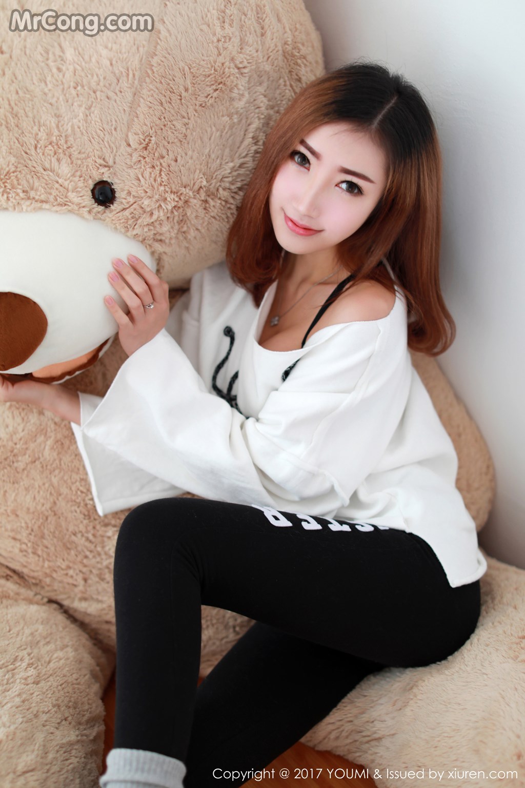 YouMi Vol.005: Yumi (尤美) (47 images)