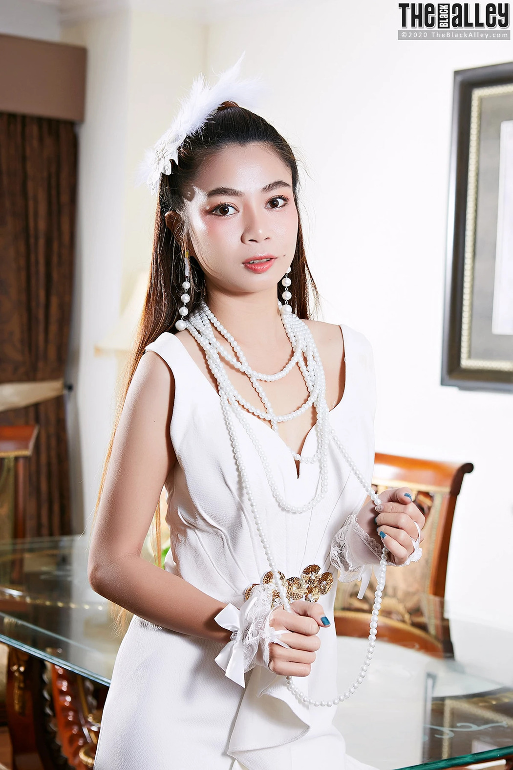 Juliet The Black Alley Photobook Set.26
