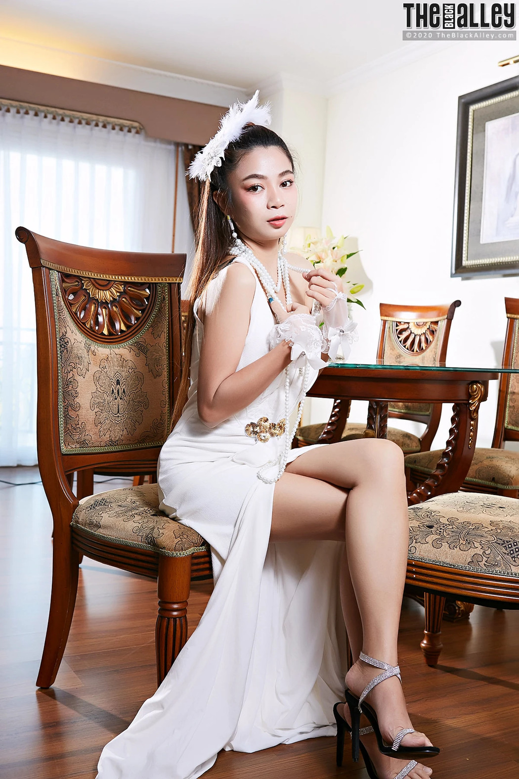 Juliet The Black Alley Photobook Set.26