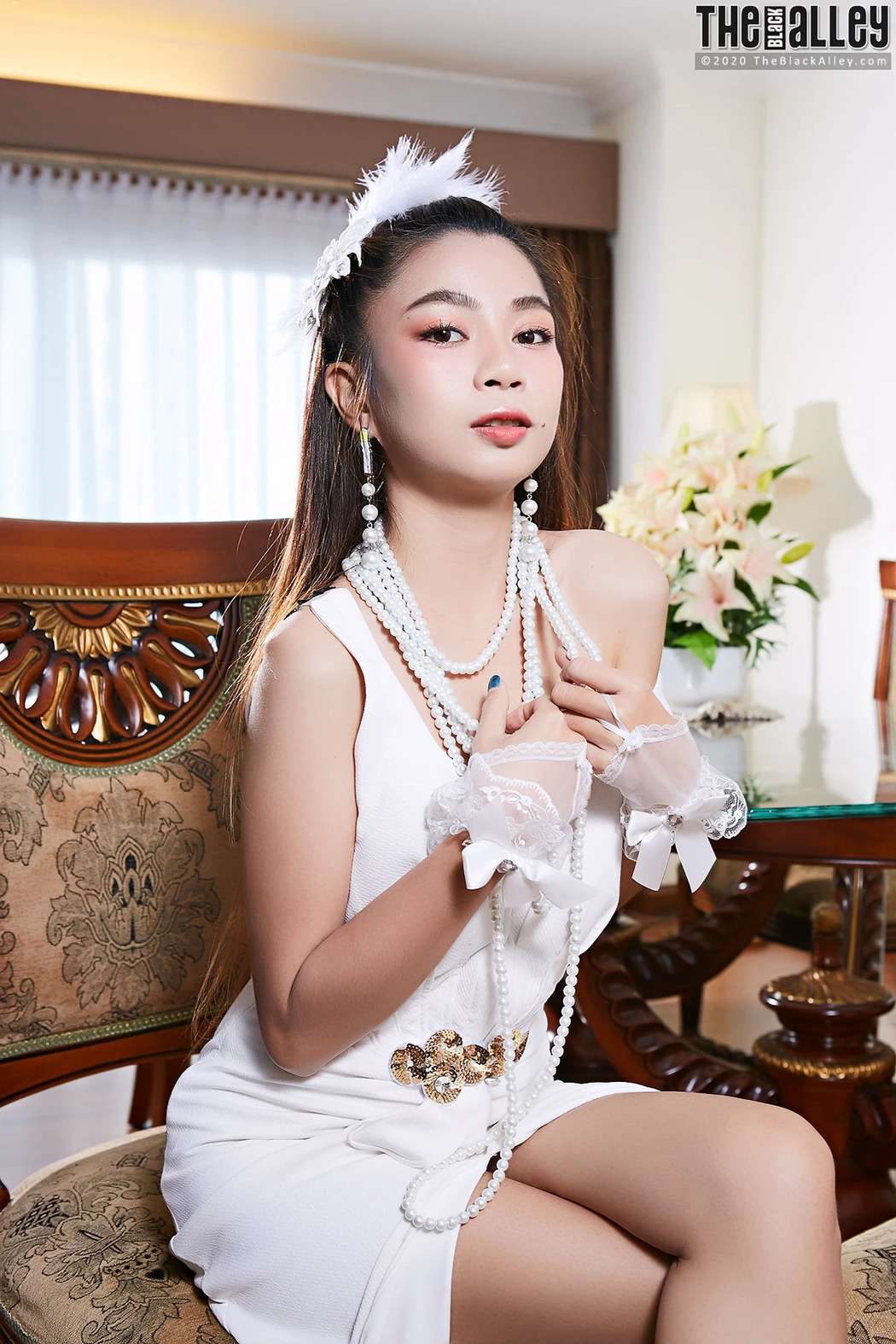 Juliet The Black Alley Photobook Set.26