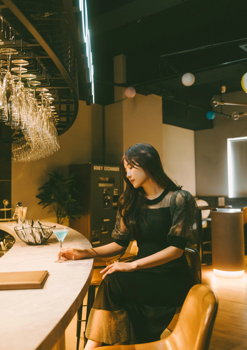 Hikari Kuroki 黒木ひかり, BRODYデジタル写真集 「Midnight romance」 Set.03