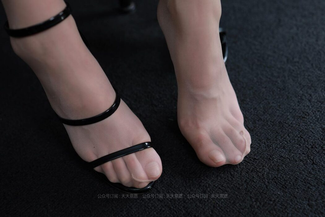 IESS异思趣向 No.810 Rou Rou