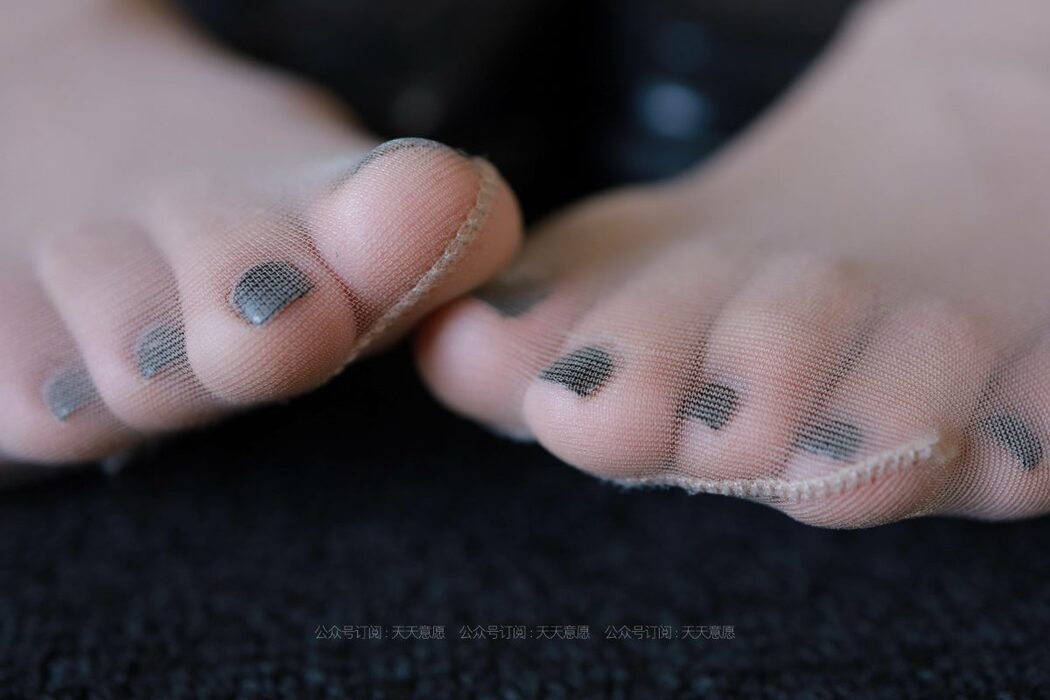 IESS异思趣向 No.841 Yi Yi