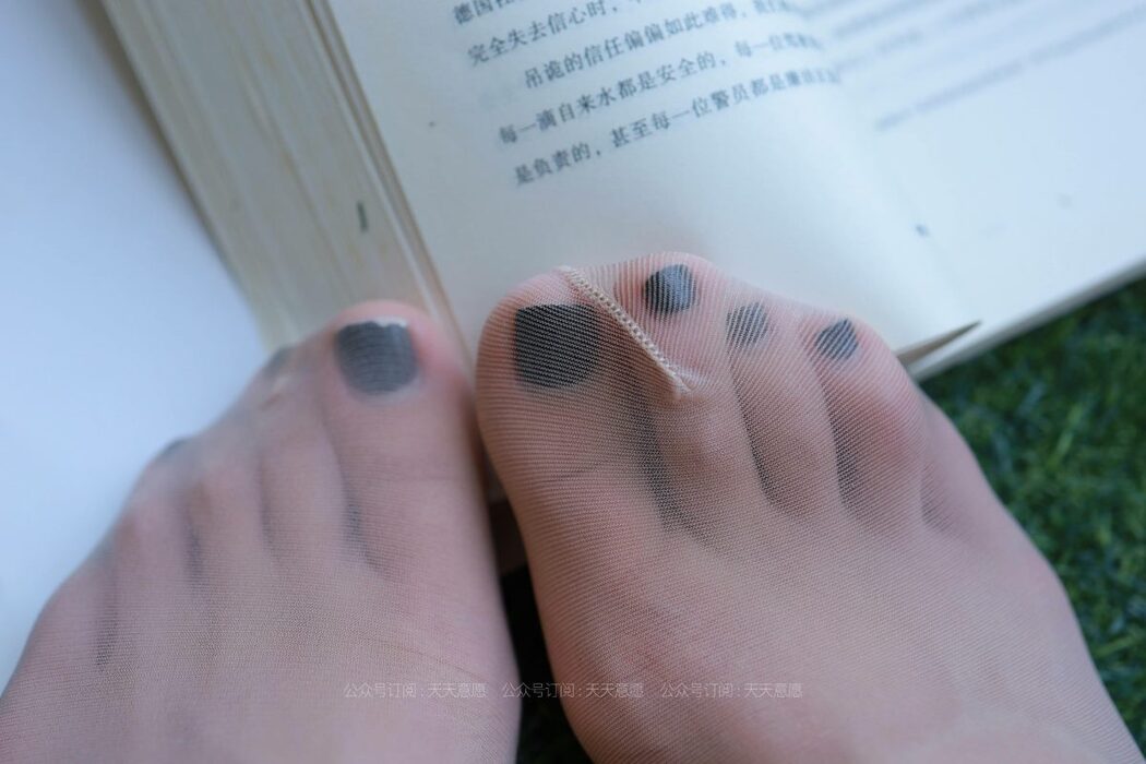 IESS异思趣向 No.823 Yi Yi