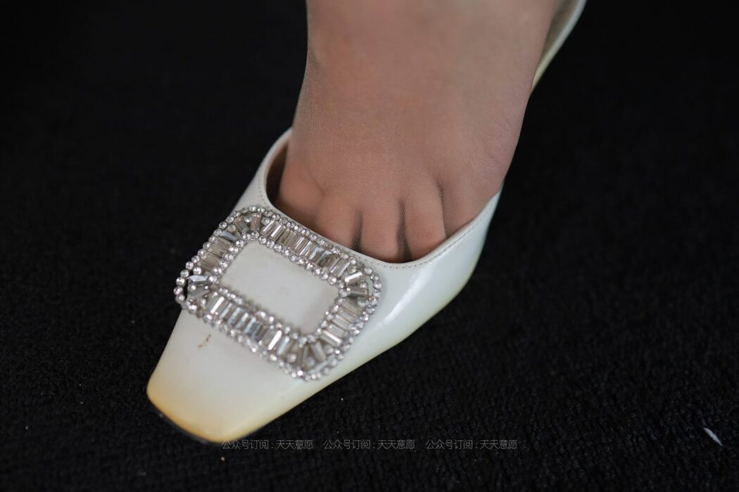 IESS异思趣向 No.825 Xi Gua