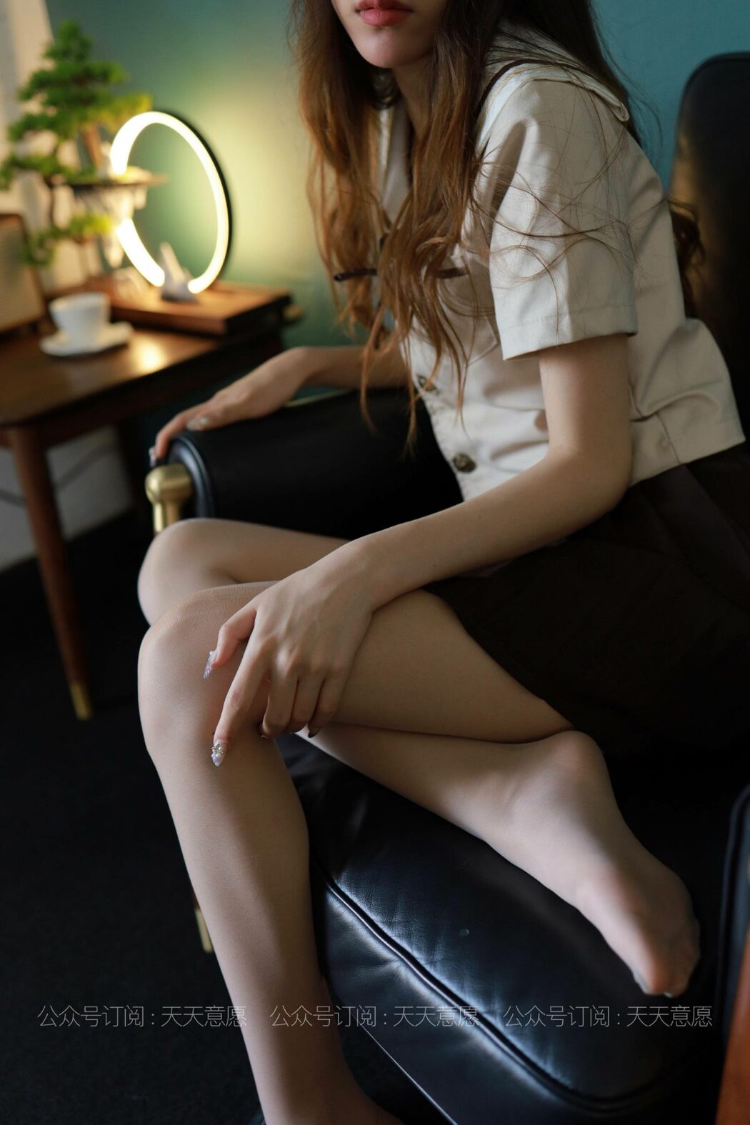 IESS异思趣向 No.841 Yi Yi