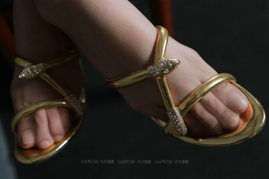 IESS异思趣向 No.839 Rou Rou