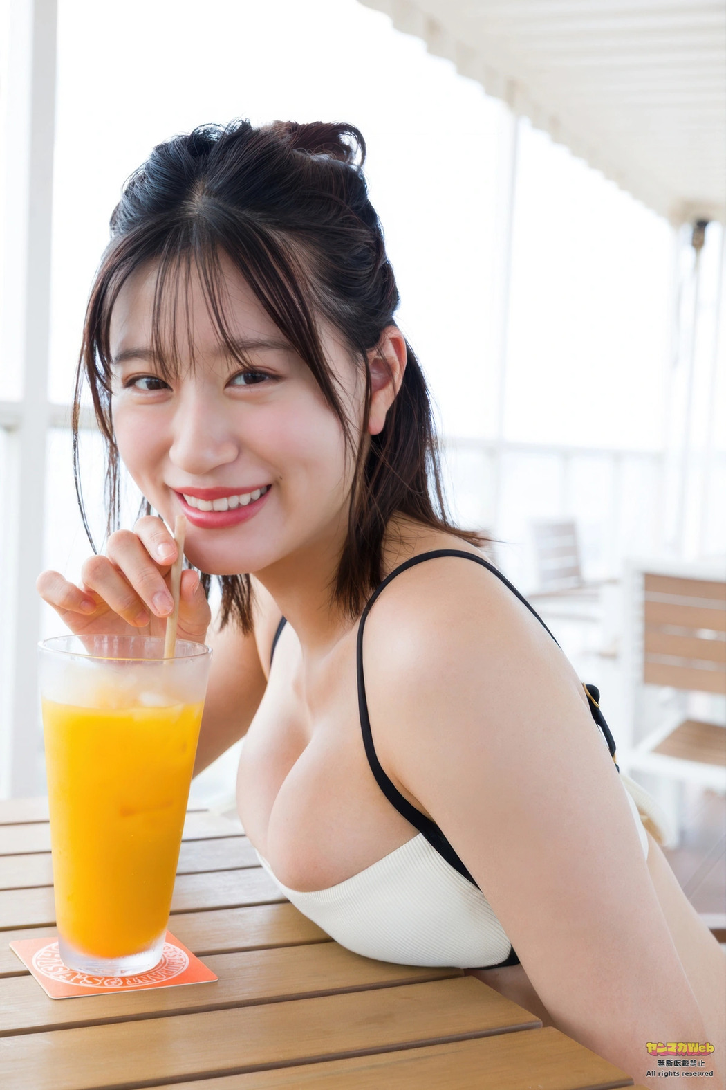 Rei Jonishi 上西怜, Young Magazine 2025 No.42 (ヤングマガジン 2025年42号)