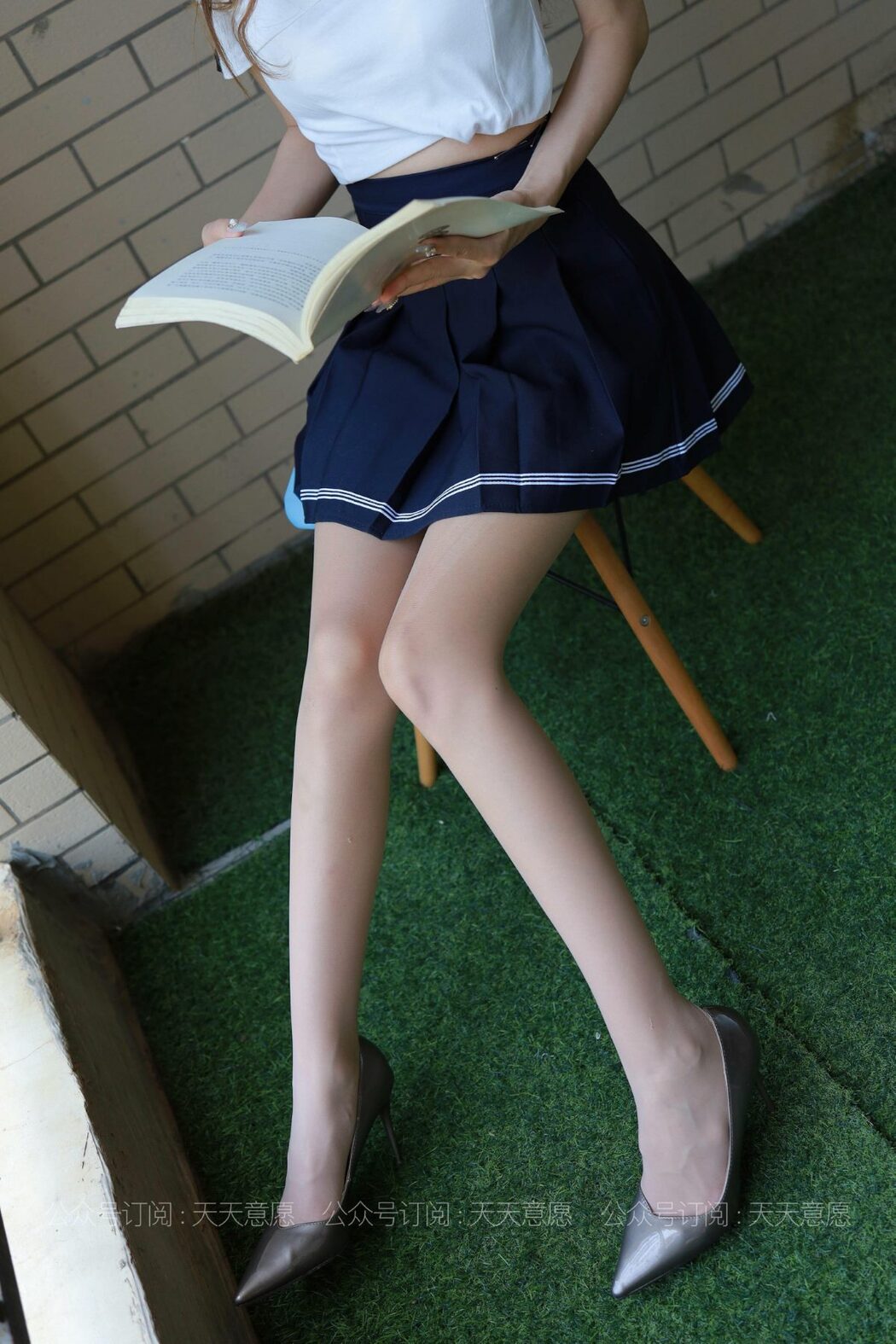 IESS异思趣向 No.823 Yi Yi