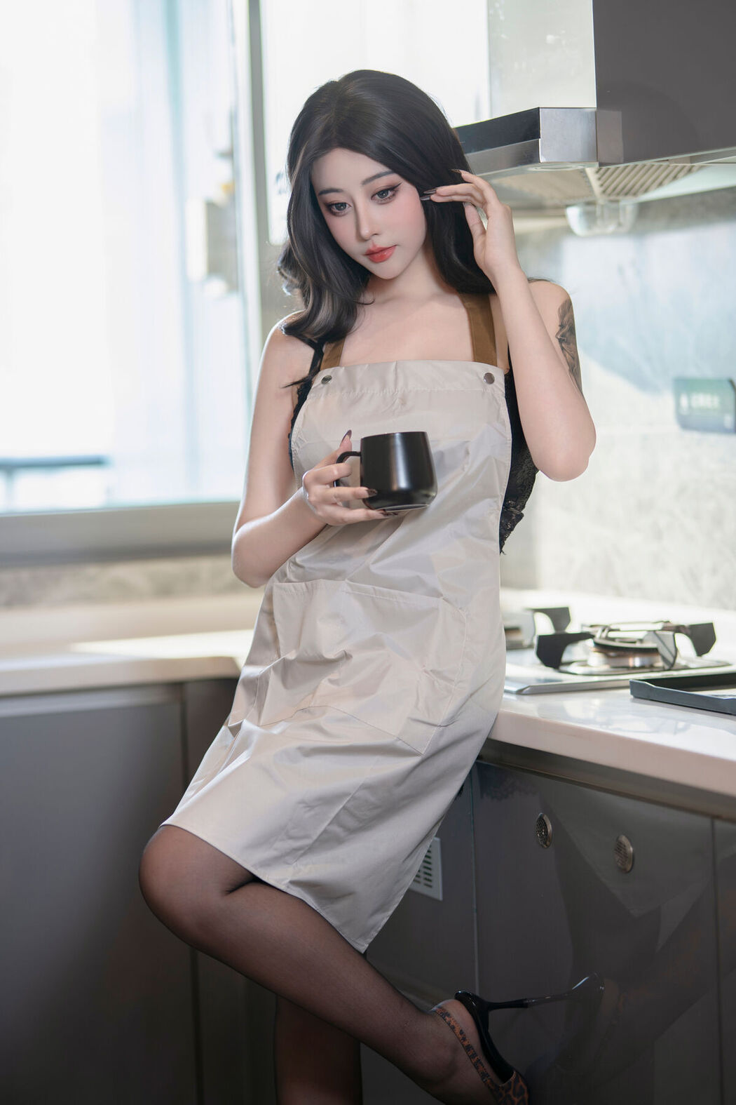 Coser@云溪溪 Yunx1x1 &#8211; 豹纹主妇 (81P)