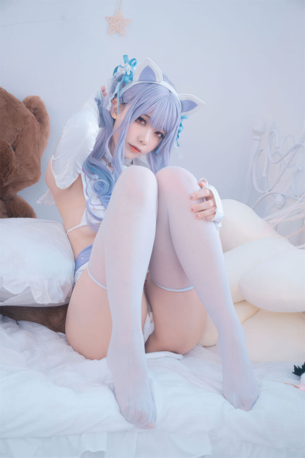 Coser@安食ajiki – 白猫猫 (48P)