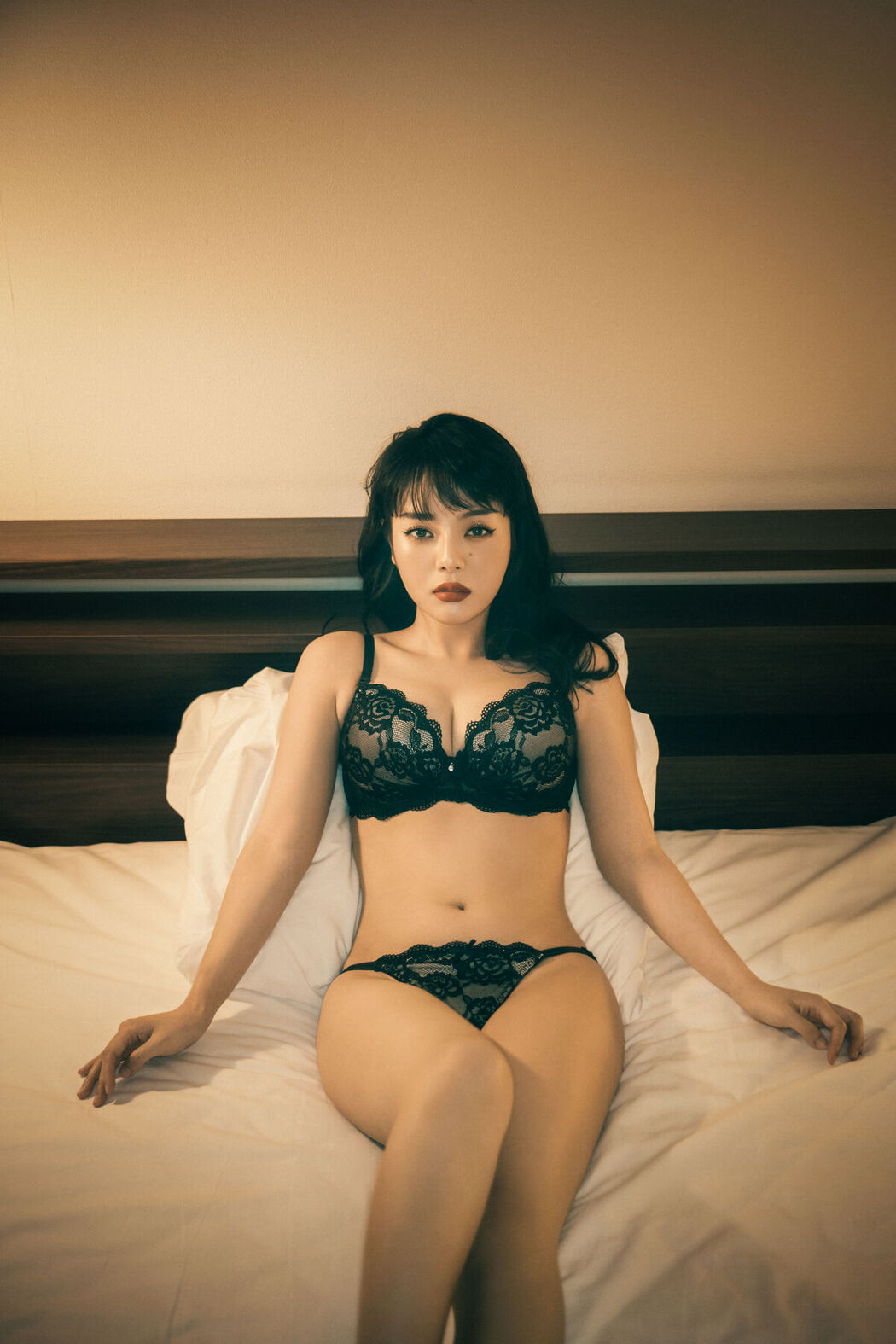EIMI – Undergarments (88P)