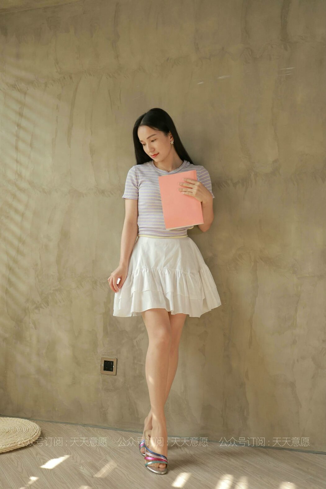 IESS异思趣向 No.875 Li Li