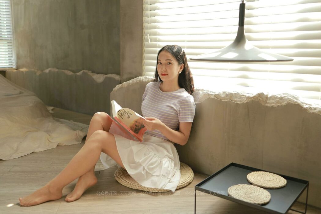 IESS异思趣向 No.875 Li Li