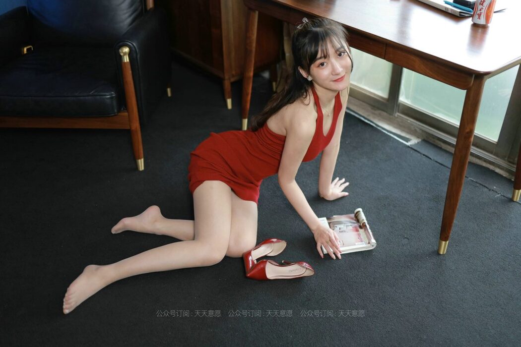 IESS异思趣向 No.881 Qiu Qiu