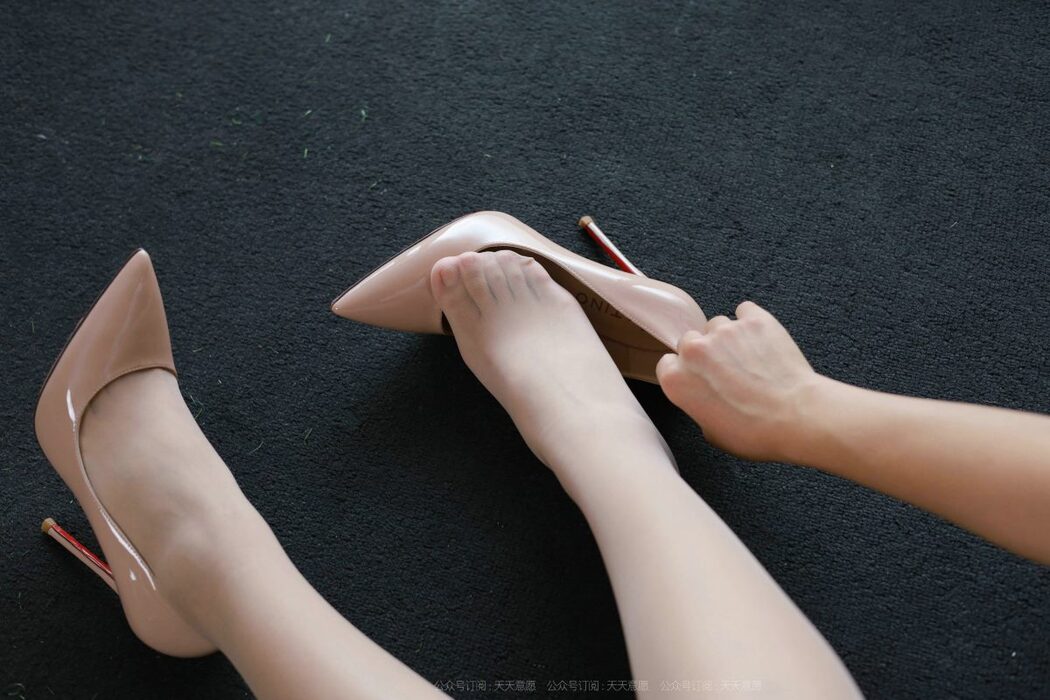 IESS异思趣向 No.900 Xiao Qi