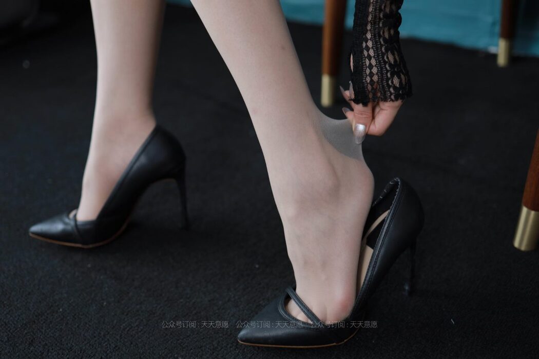 IESS异思趣向 No.880 Xiao Qi