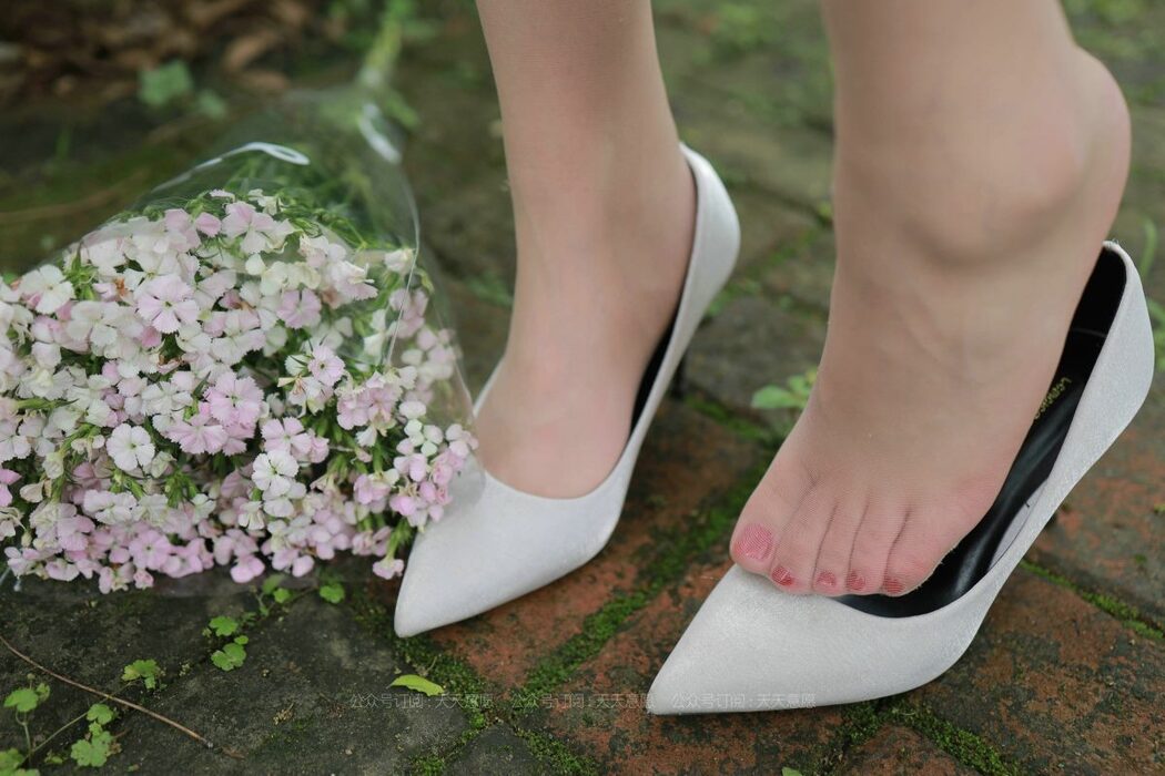 IESS异思趣向 No.897 Zi Wei