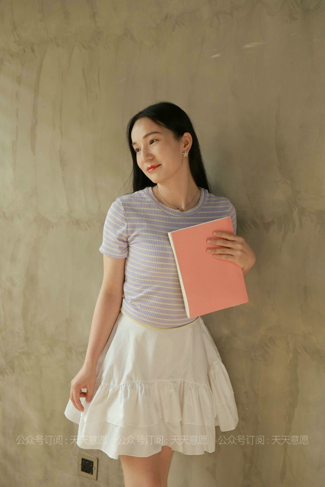 IESS异思趣向 No.875 Li Li