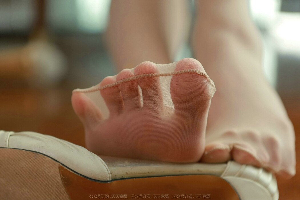 IESS异思趣向 No.988 Qiu Qiu