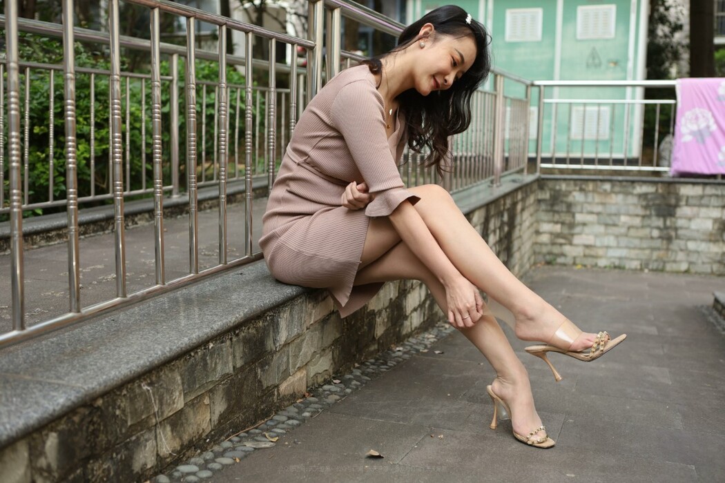 IESS异思趣向 No.970 Qiu Qiu