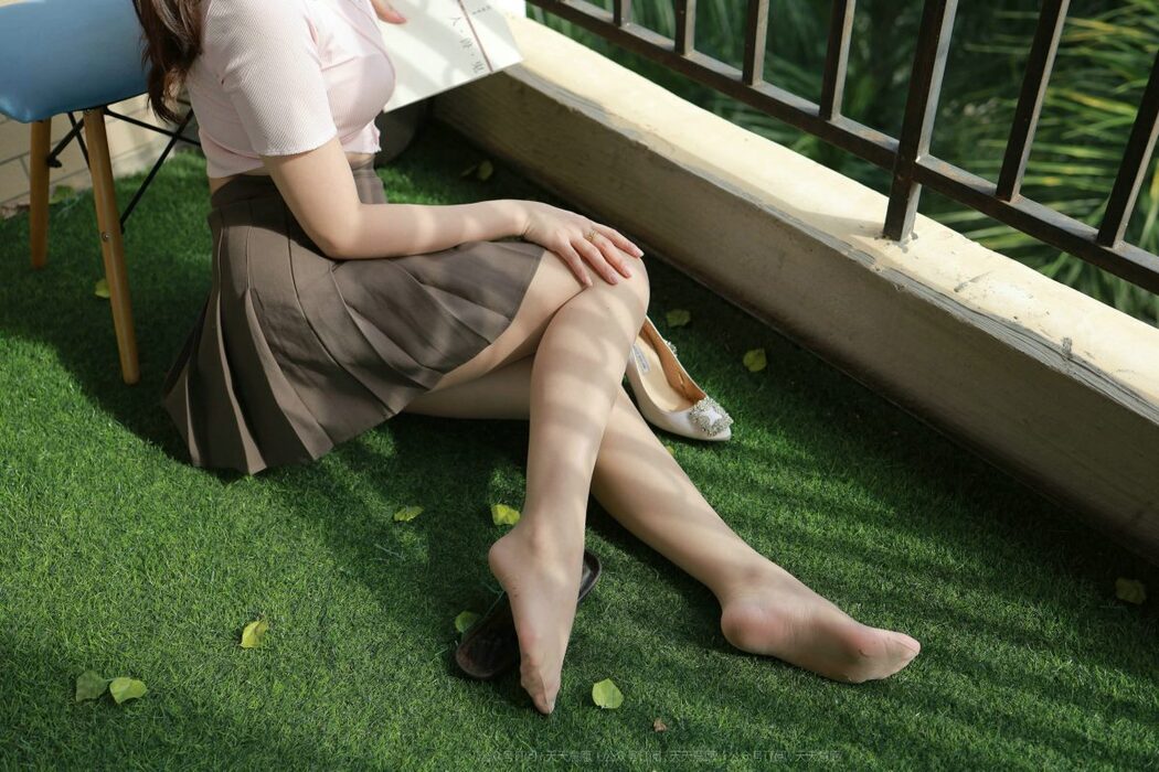 IESS异思趣向 No.943 Qiu Qiu