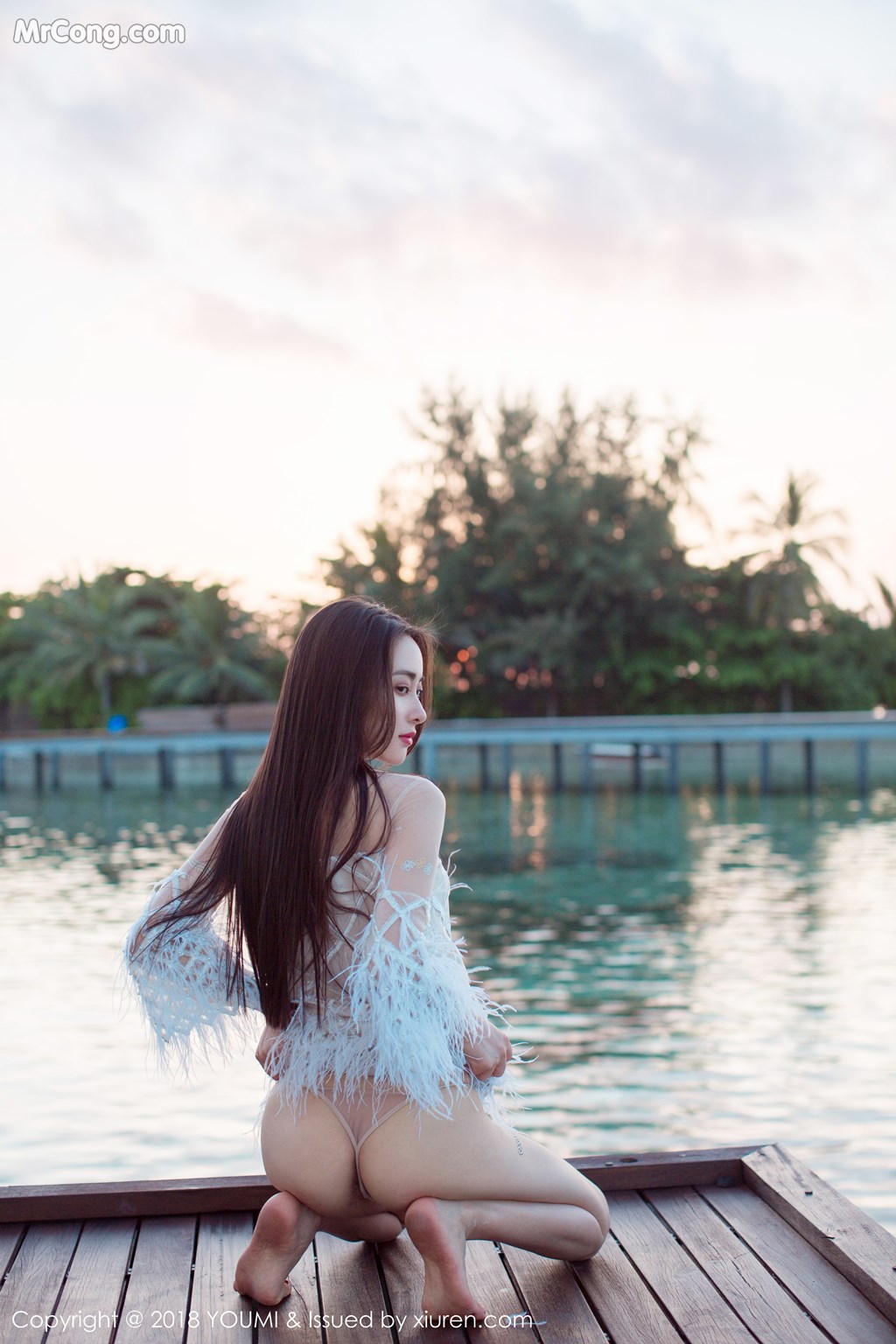 YouMi Vol.135: Mu Fei Fei (穆菲菲) (42 images)