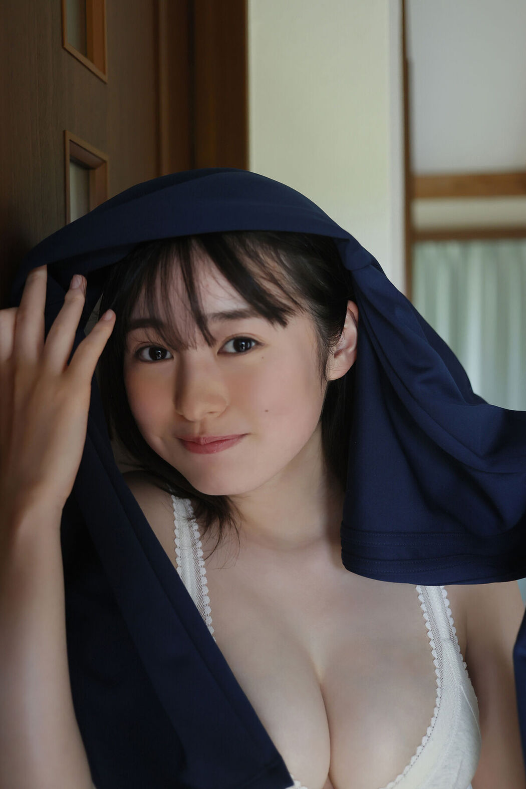 JP Miu Shirahama 白濱美兎 – ヤングガンガンデジタル限定写真集 君と合宿中 デジタル版ヤングガンガン特別編集 (73P)