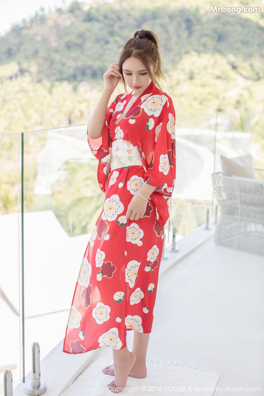 YouMi Vol.167: SOLO-尹菲 (50 images)