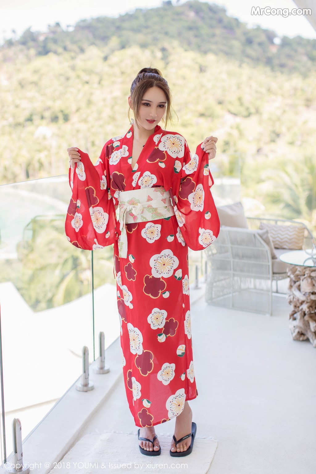 YouMi Vol.167: SOLO-尹菲 (50 images)