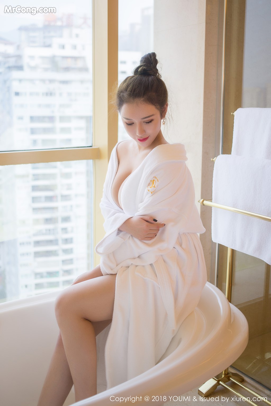 YouMi Vol.194: Egg_尤妮丝 (45 images)