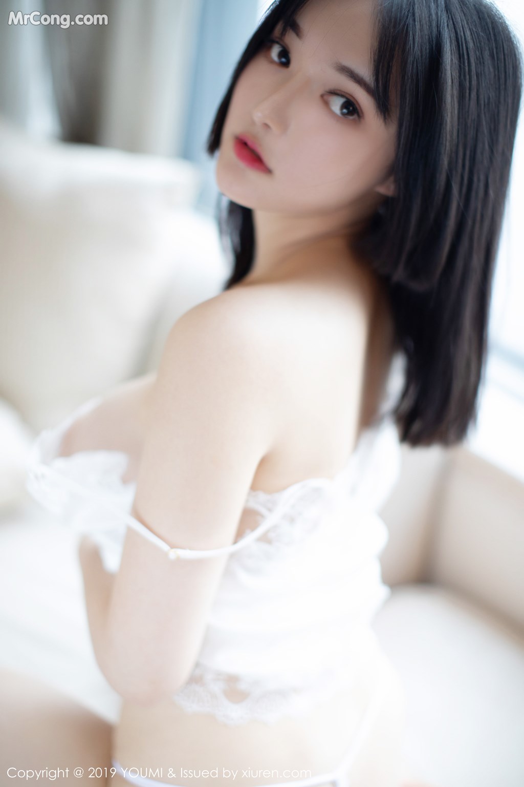 YouMi Vol.265: Wan Ling (婉灵) (42 images)