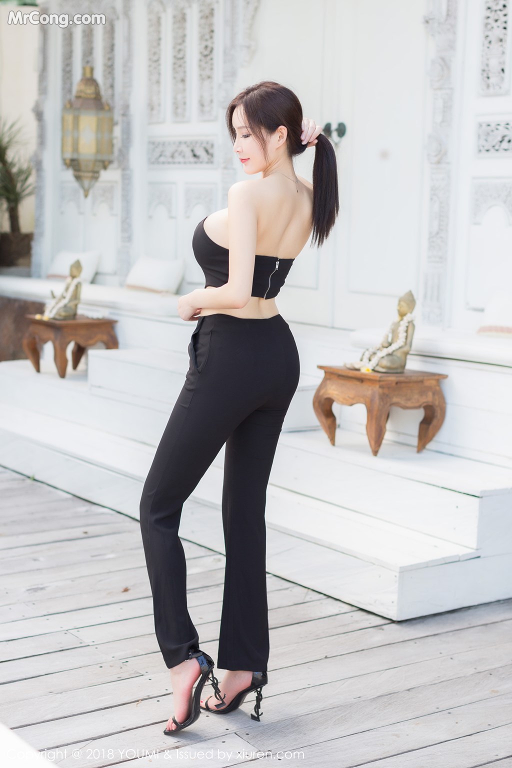 YouMi Vol.204: 奶瓶土肥圆 (50 images)