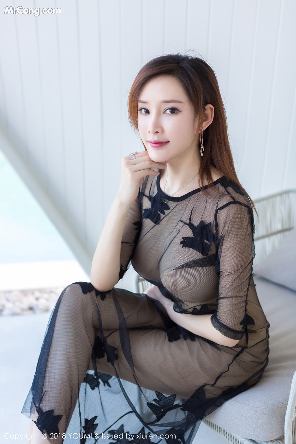 YouMi Vol.223: 奶瓶土肥圆 (49 images)