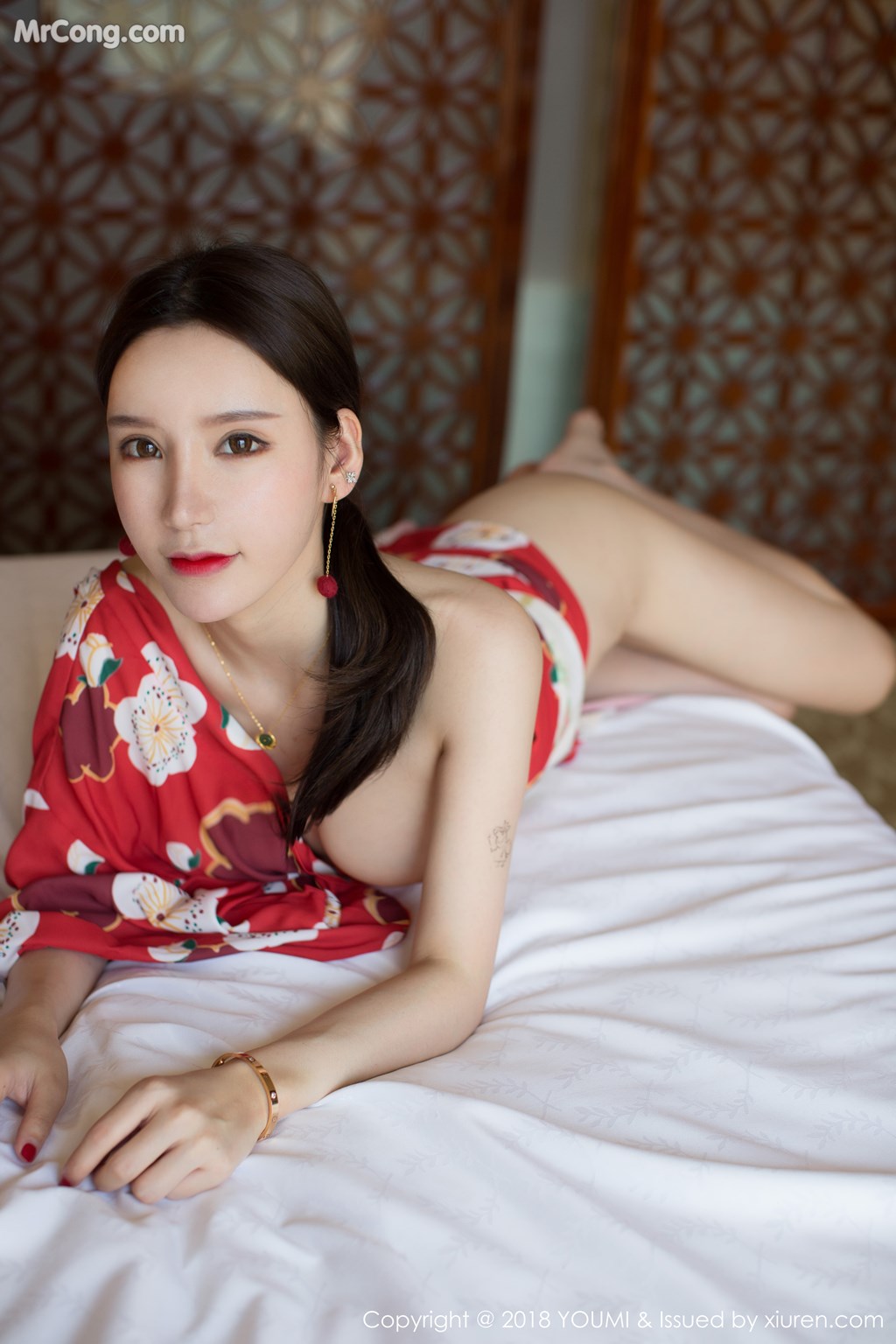 YouMi Vol.190: Zhou Yuxi (周于希) (50 images)