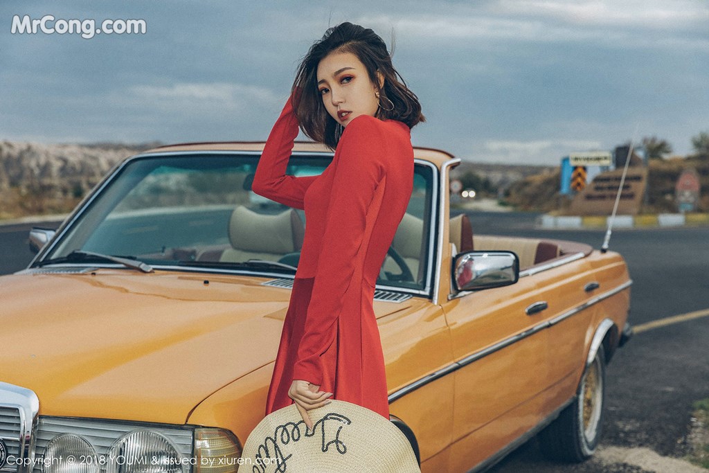 YouMi Vol.252: LRIS (冯木木) (56 images)