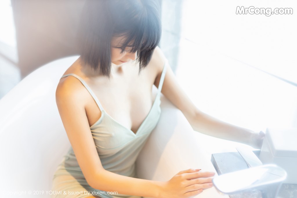 YouMi Vol.370: 蓝夏Akasha (43 images)