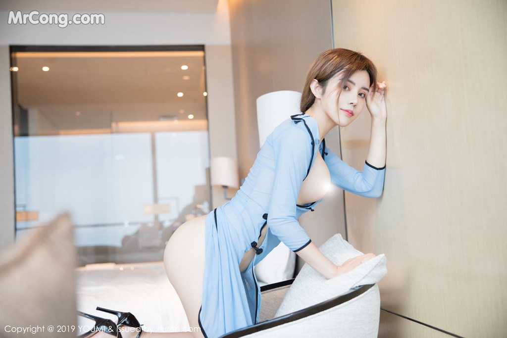 YouMi Vol.353: Cris_卓娅祺 (51 images)